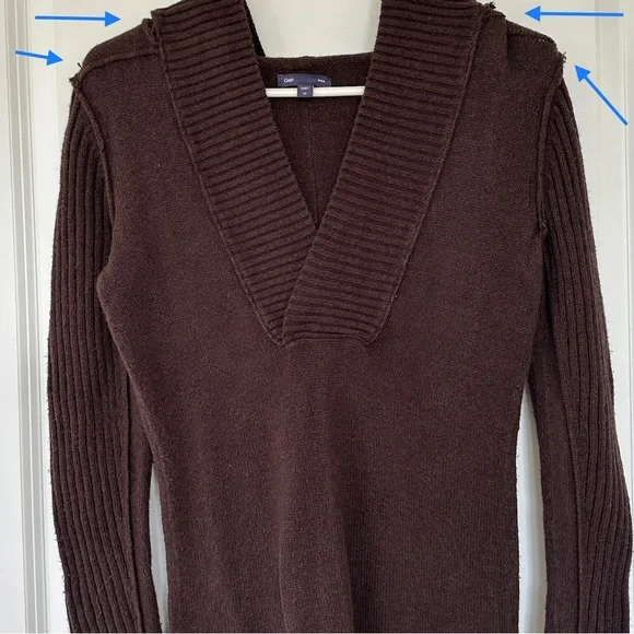 Vintage 2010’s Gap Factory Hooded V Neck Sweater - Picture 2 of 14